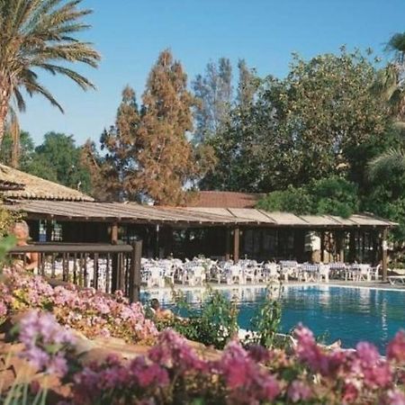2 Bedroom Townhouse, Close To Paphos Harbour, Use Of Onsite Facilities Esterno foto